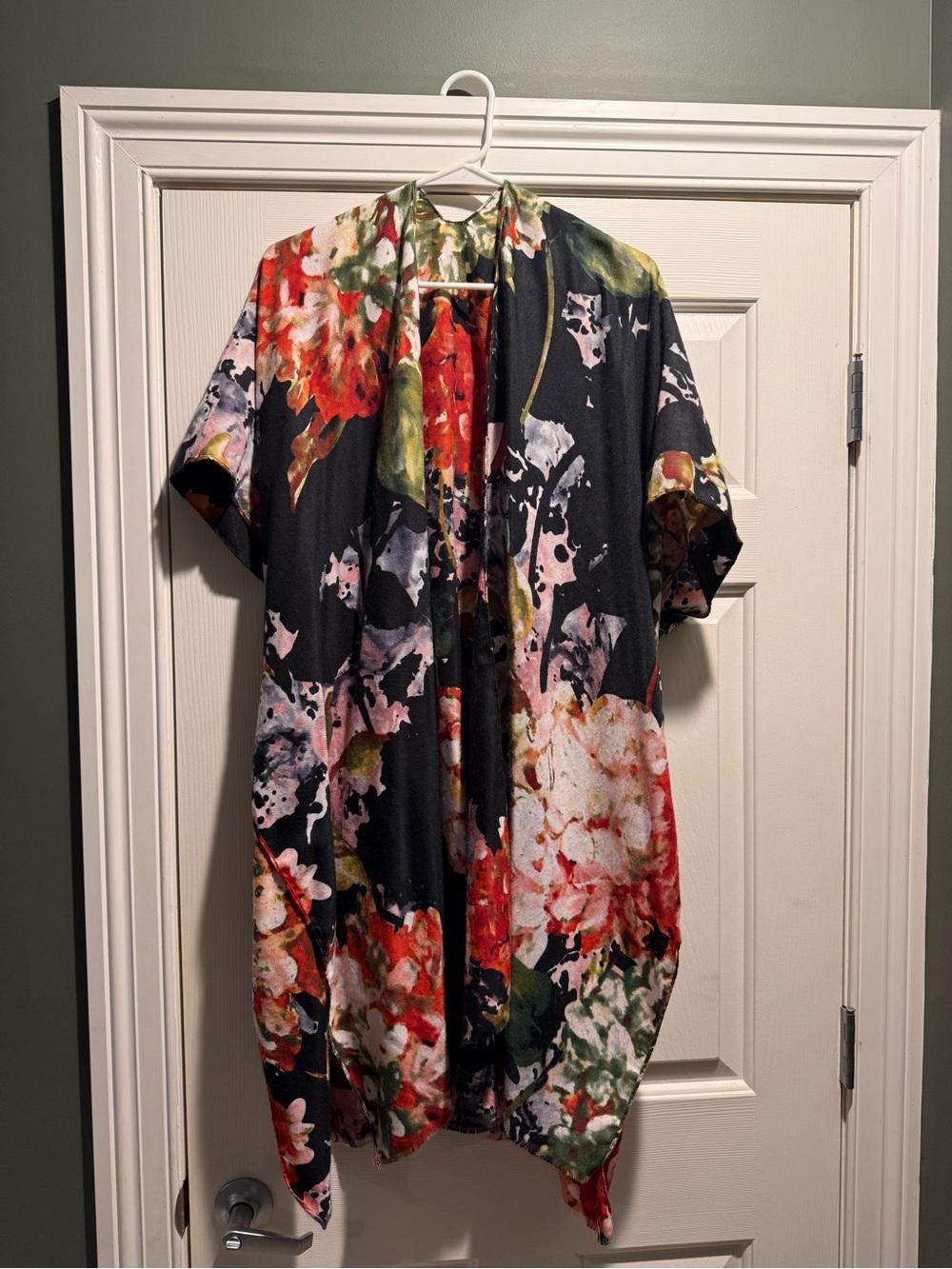 Floral Open-Front Kimono Cape - Black Multi